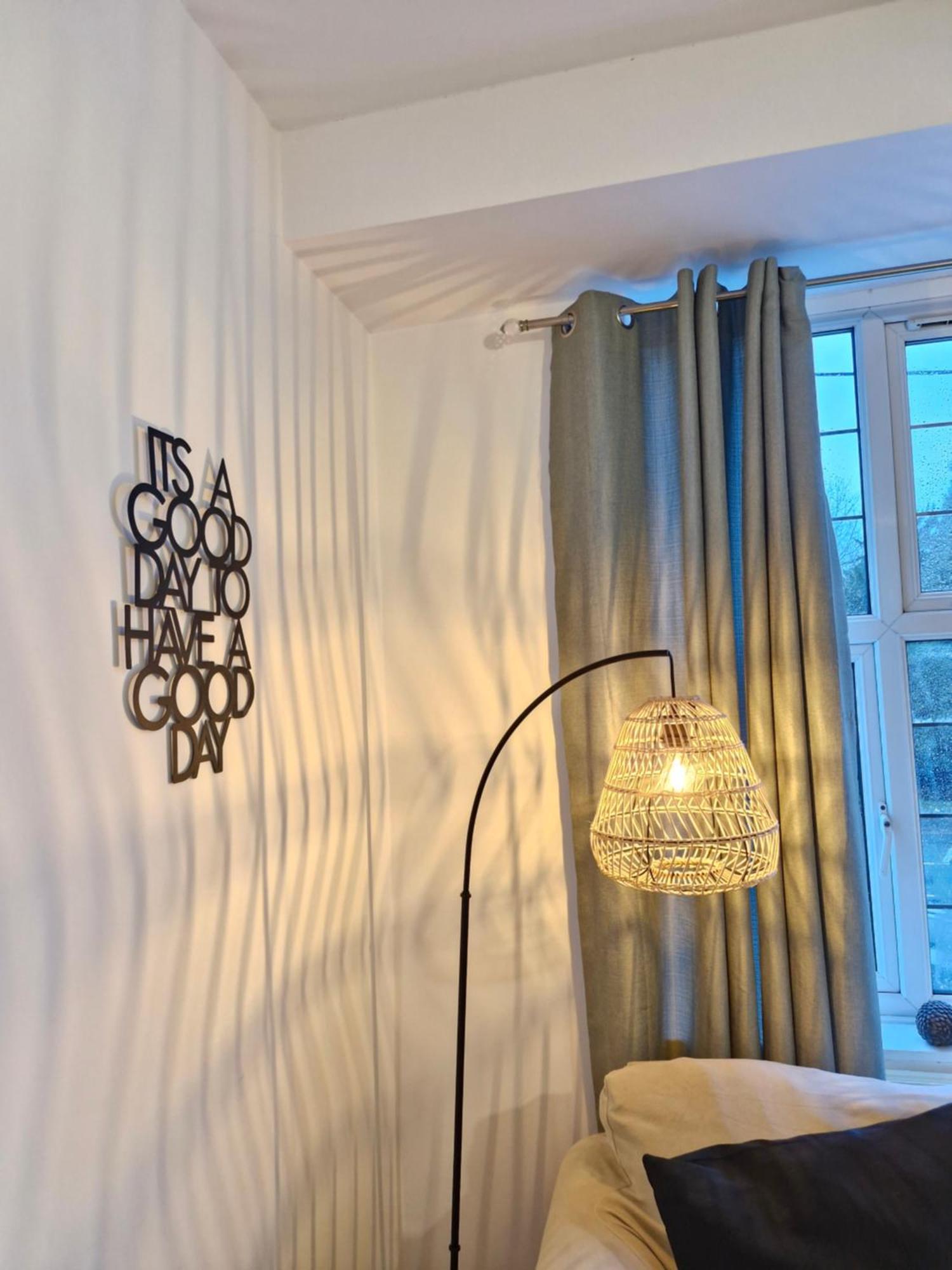 Shm Stays Solihull Hs2 Nec Airport Nr M6 M40 M42 Great For Long & Short Stays 15 Min Walk To Train Station 5 Min Drive To Town Centre Outside Bus Stops & Supermarket Free Parking Exteriér fotografie