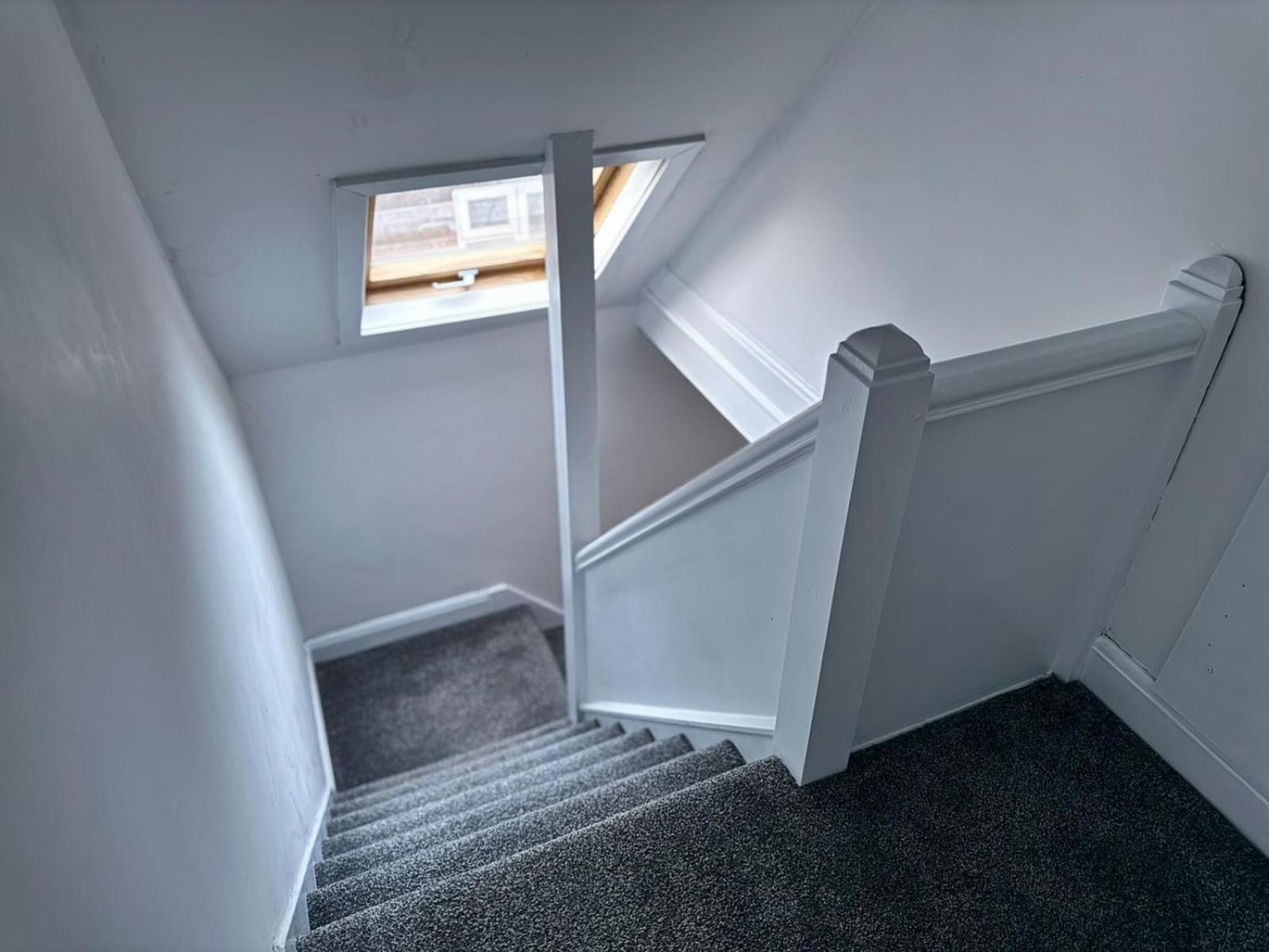 Shm Stays Solihull Hs2 Nec Airport Nr M6 M40 M42 Great For Long & Short Stays 15 Min Walk To Train Station 5 Min Drive To Town Centre Outside Bus Stops & Supermarket Free Parking Exteriér fotografie